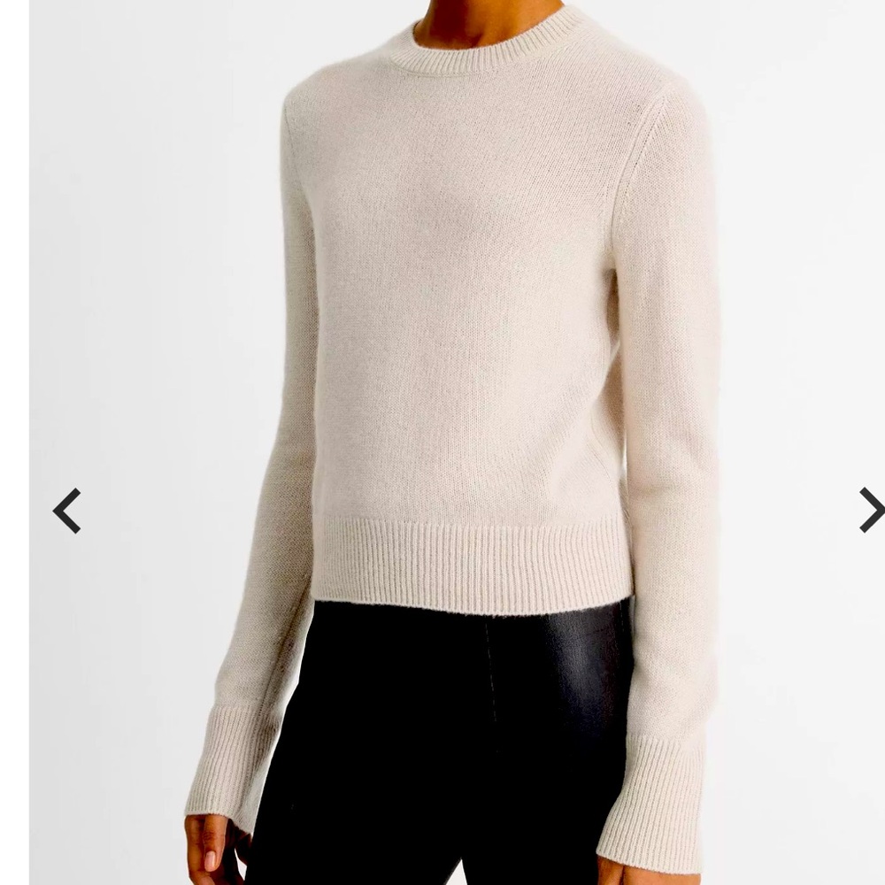 Vince NWT crew neck cream sweater